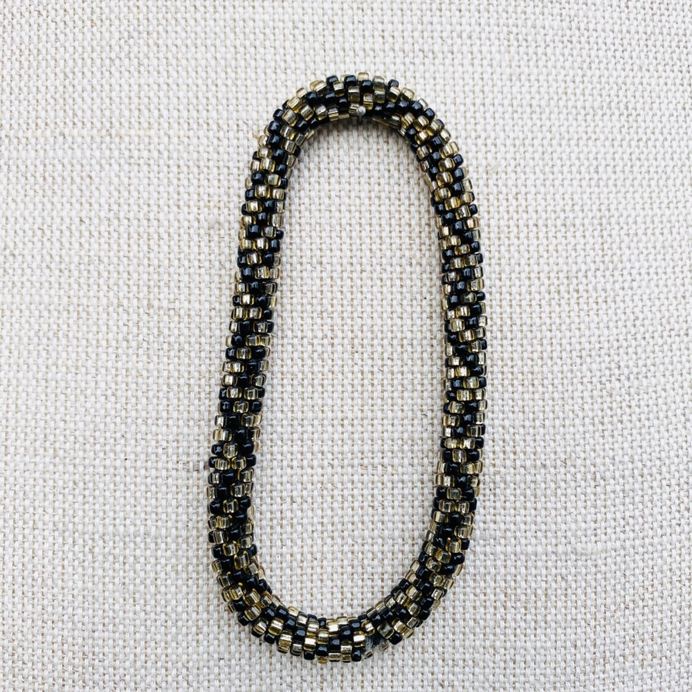 6 Bracelets - image 4